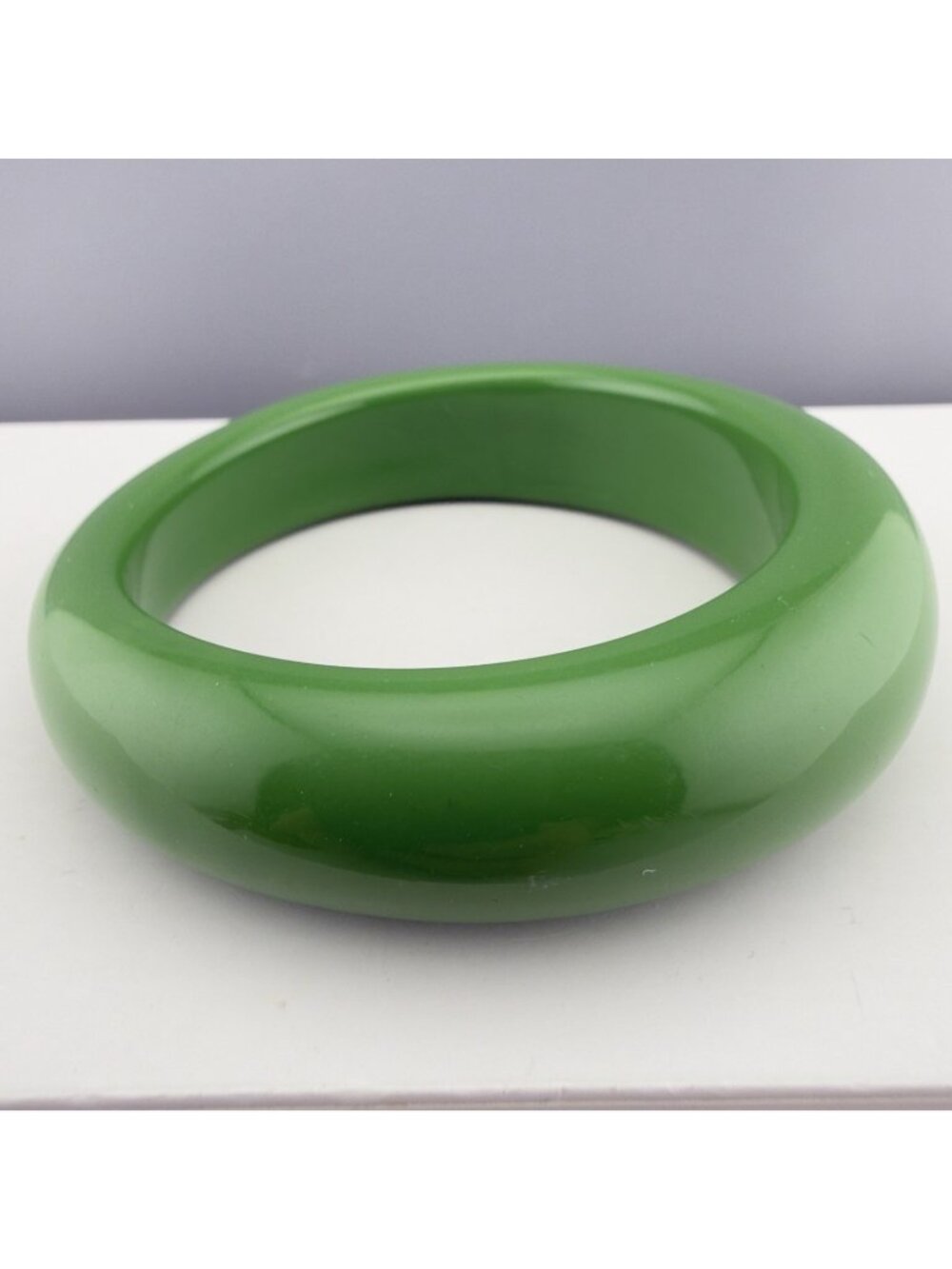 Vintage Bangle Bracelet Green Chunky Acrylic Asymmetrical Stackable MOD